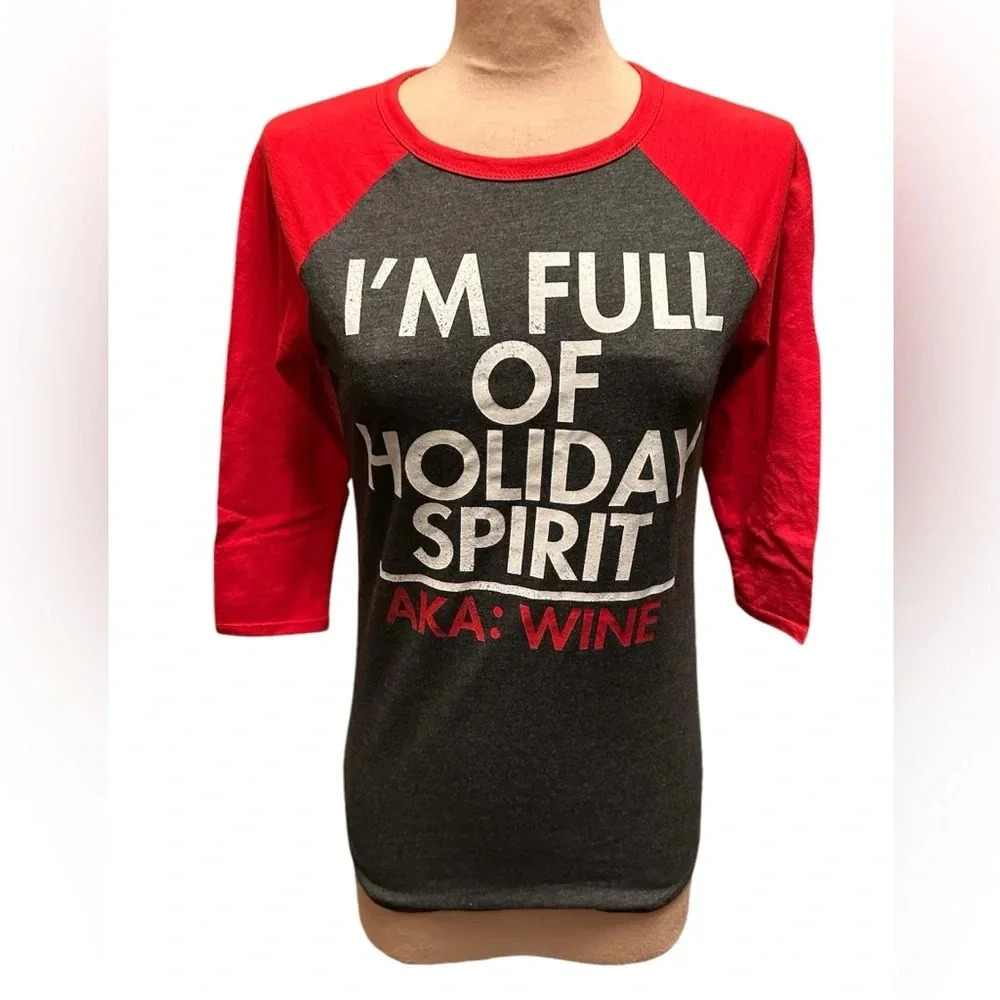 Modernlux Women’s Gray Red “I’m Full of Holiday Spirit AKA Wine” Graphic Tee XS